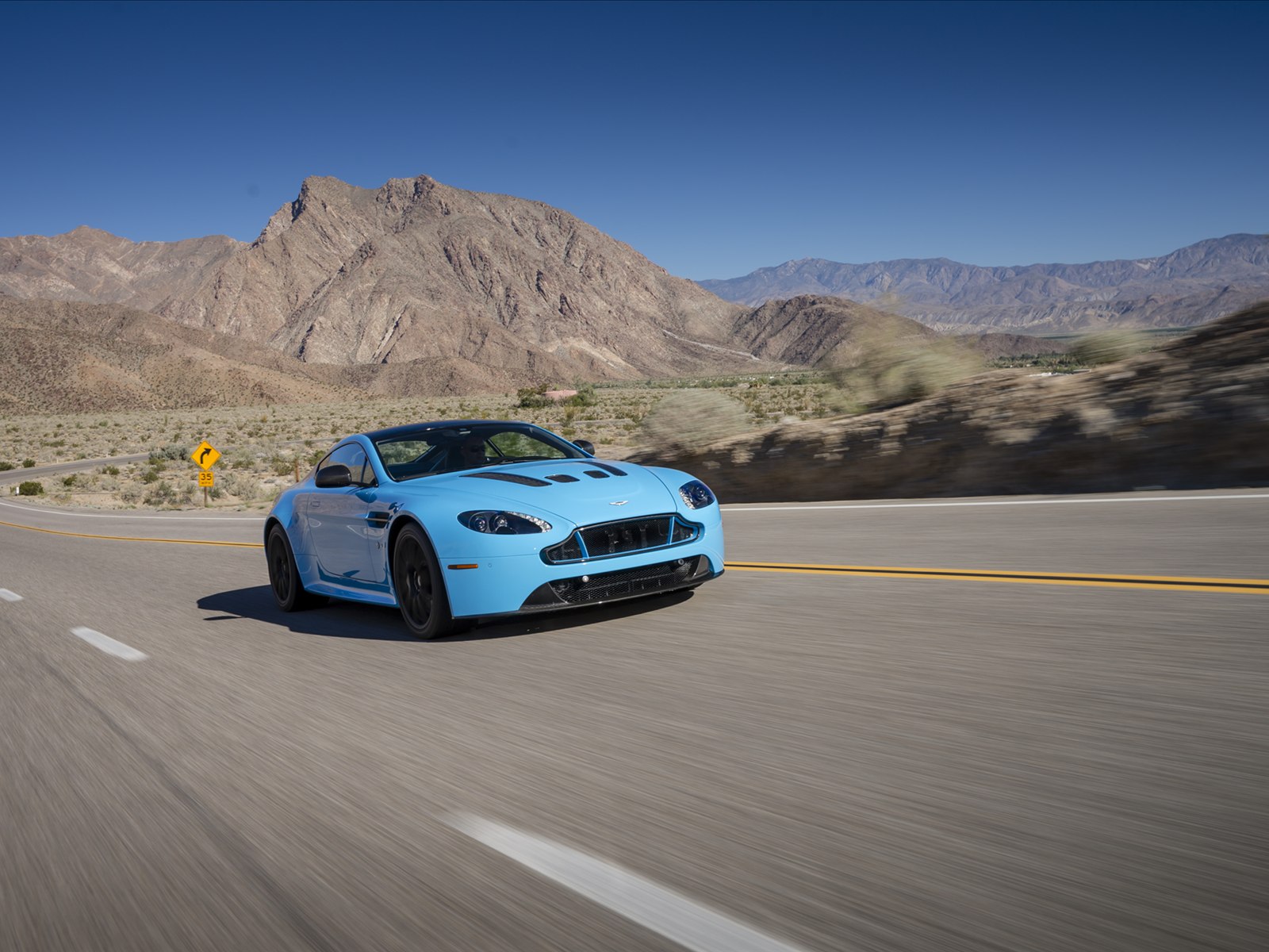 Aston Martin V12 Vantage S 2014